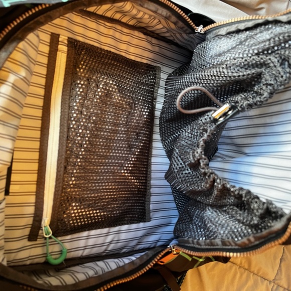 Lululemon Pack To Reality Backpack. Navy, green and rose gold - Picture 6 of 7